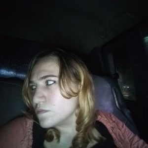 Meet your Posher, Leanna